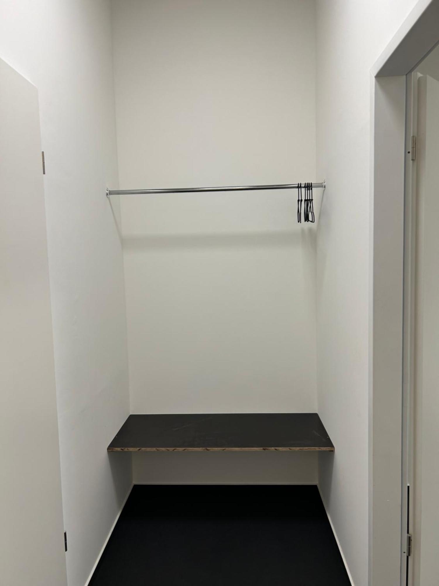 35 Qm Grosses Mit Eigenem Badezimmer In Den Elbvororten Hamborg